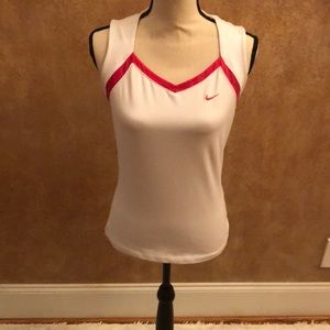 Nike Dri Fit sleeveless top SZ Medium